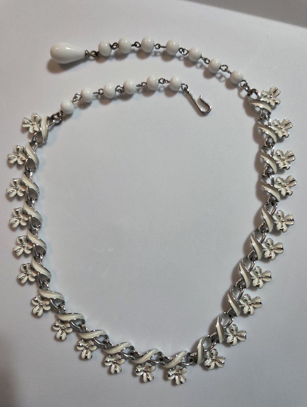 Vintage Signed Coro Enamel Choker Necklace Silver Tone White Glass beads Unique